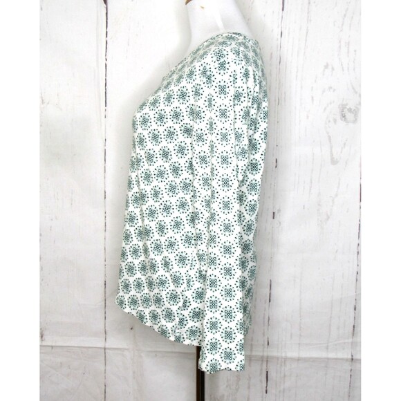 Croft & Barrow Classic Tee Top Long Sleeve V-Neck Green White Floral Size L - Picture 6 of 6